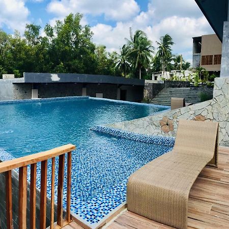 Quins Style Resort Belitung Tanjungbinga ภายนอก รูปภาพ