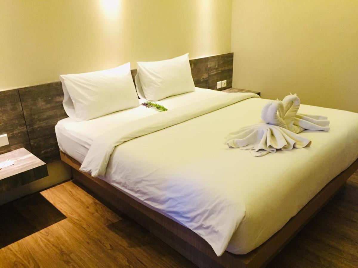 Quins Style Resort Belitung Tanjungbinga ภายนอก รูปภาพ
